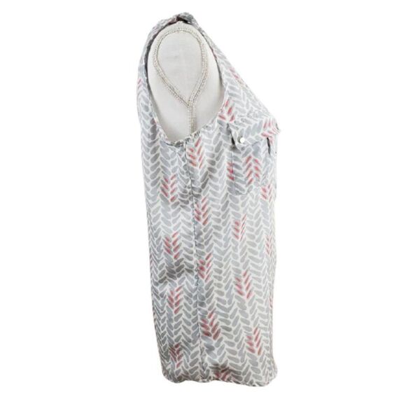 Jennifer & Grace White Gray Coral Geometric Sleeveless Blouse Size Medium - Picture 3 of 9